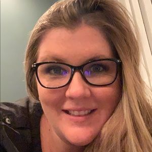 Meet your Posher, Stacy